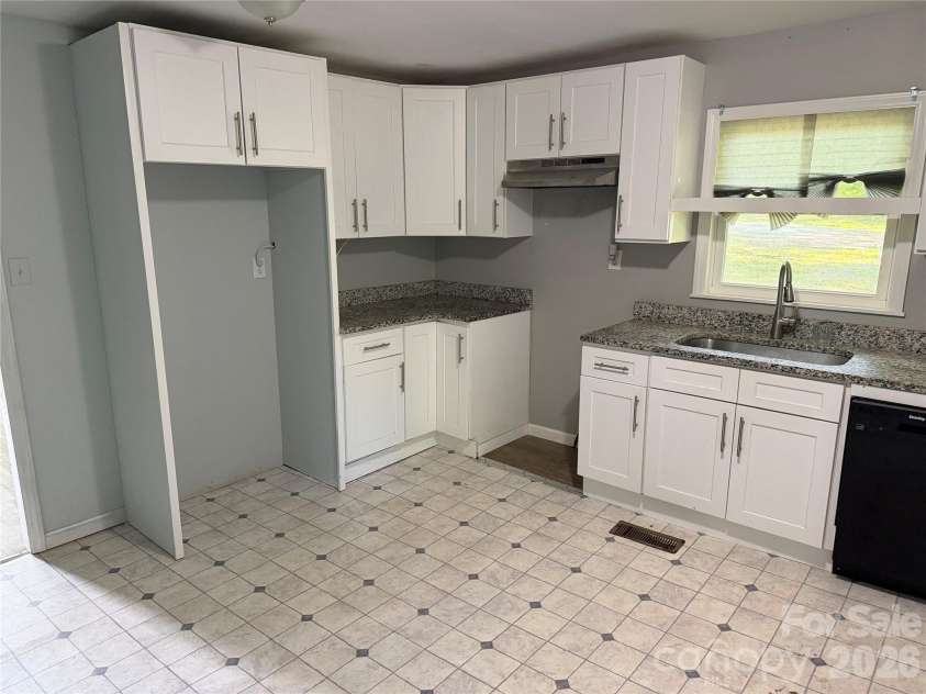 3724 Kathy Road, Morganton, NC 28655.  MLS# CAR4339975, YatesRealty ID 13891. 
