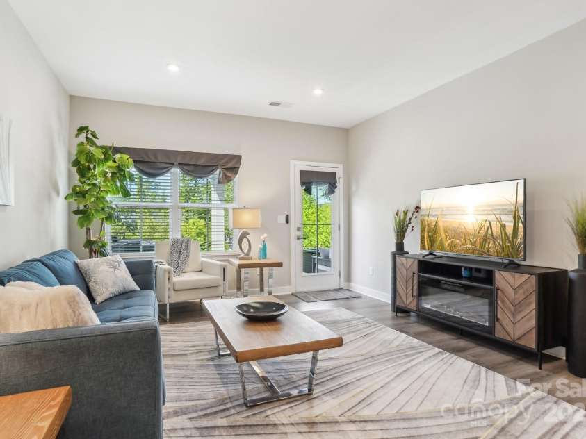 6295 Ashton Park Drive, Denver, NC 28037.  MLS# CAR4252300, YatesRealty ID 13891. 