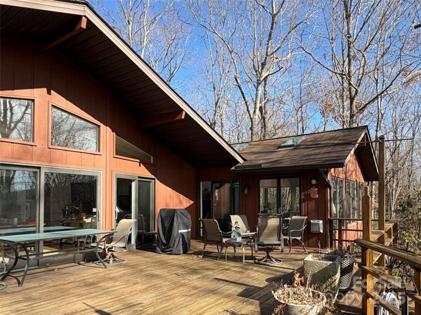 218 Frazier Road, Brevard, NC 28712.  MLS# CAR4229177, YatesRealty ID 13894. 