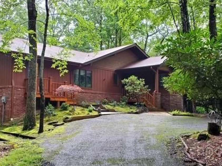 218 Frazier Road, Brevard, NC 28712.  MLS# CAR4229177, YatesRealty ID 13894. 