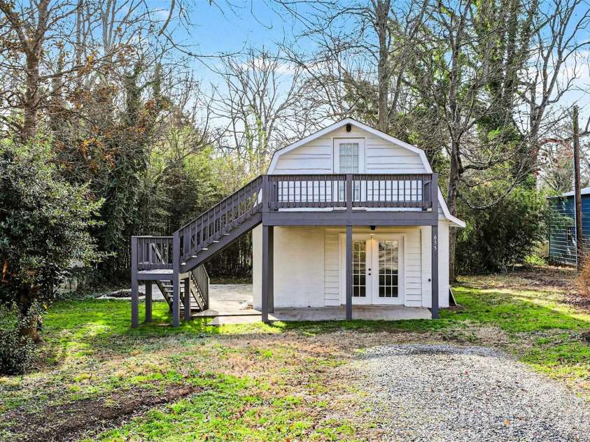 655 Ridgecrest Drive, Mooresville, NC 28115.  MLS# CAR4330095, YatesRealty ID 13894. 