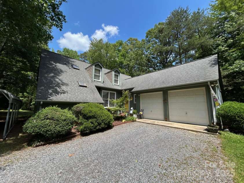 2815 Penny Park Drive, Gastonia, NC 28052.  MLS# CAR4259262, YatesRealty ID 13895. 
