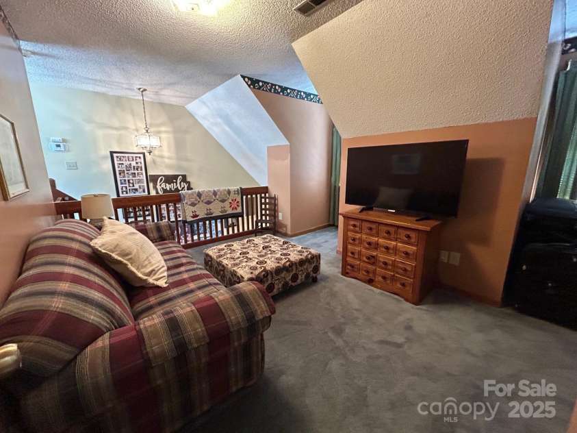 2815 Penny Park Drive, Gastonia, NC 28052.  MLS# CAR4259262, YatesRealty ID 13895. 
