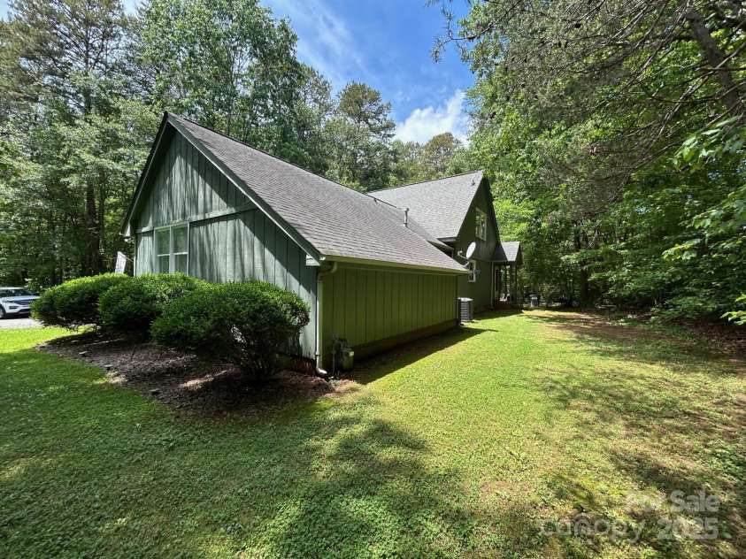 2815 Penny Park Drive, Gastonia, NC 28052.  MLS# CAR4259262, YatesRealty ID 13895. 