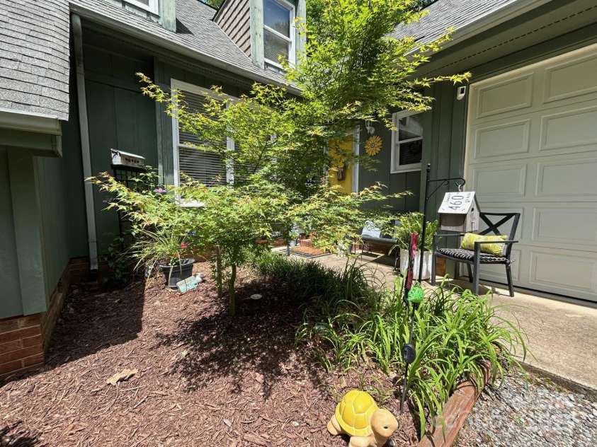 2815 Penny Park Drive, Gastonia, NC 28052.  MLS# CAR4259262, YatesRealty ID 13895. 