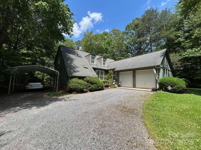 2815 Penny Park Drive, Gastonia, NC 28052.  MLS# CAR4259262, YatesRealty ID 13895. 