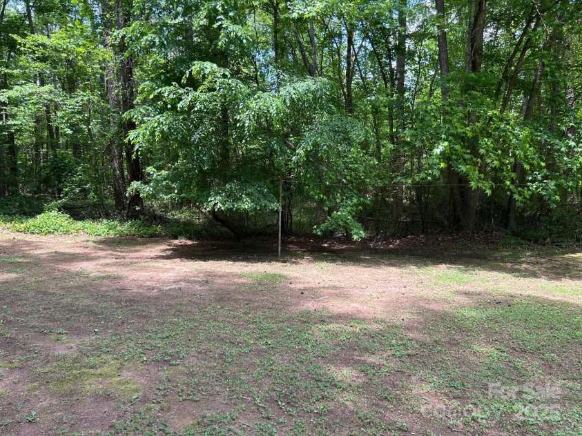 2815 Penny Park Drive, Gastonia, NC 28052.  MLS# CAR4259262, YatesRealty ID 13895. 