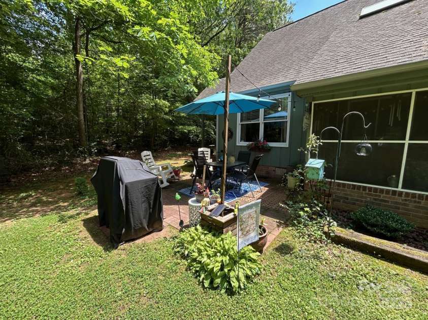 2815 Penny Park Drive, Gastonia, NC 28052.  MLS# CAR4259262, YatesRealty ID 13895. 
