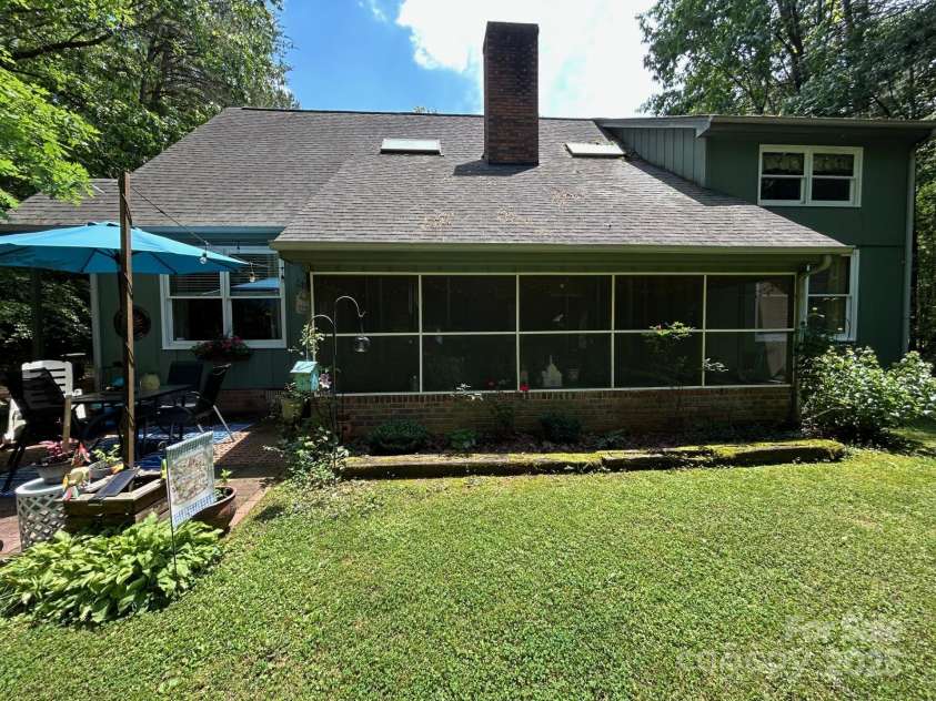 2815 Penny Park Drive, Gastonia, NC 28052.  MLS# CAR4259262, YatesRealty ID 13895. 