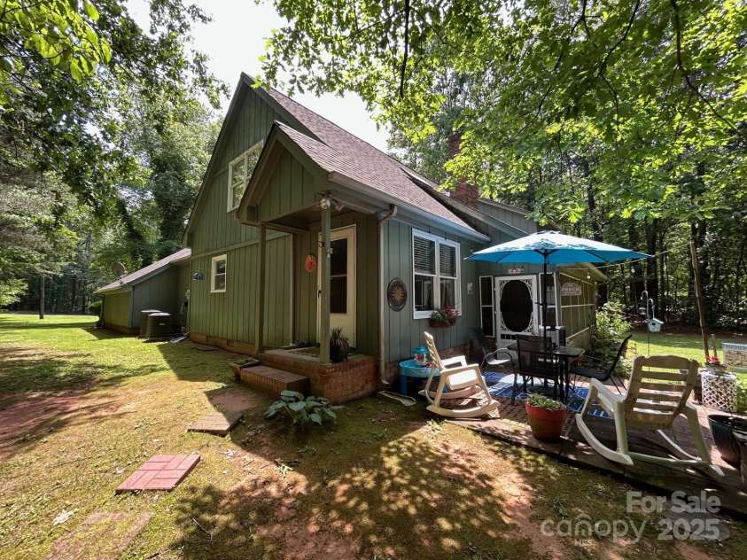 2815 Penny Park Drive, Gastonia, NC 28052.  MLS# CAR4259262, YatesRealty ID 13895. 