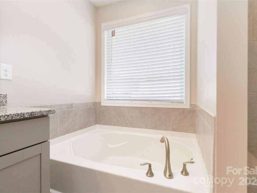 2465 Palmdale Walk Drive, Fort Mill, SC 29708.  MLS# CAR4178865, YatesRealty ID 13896. 