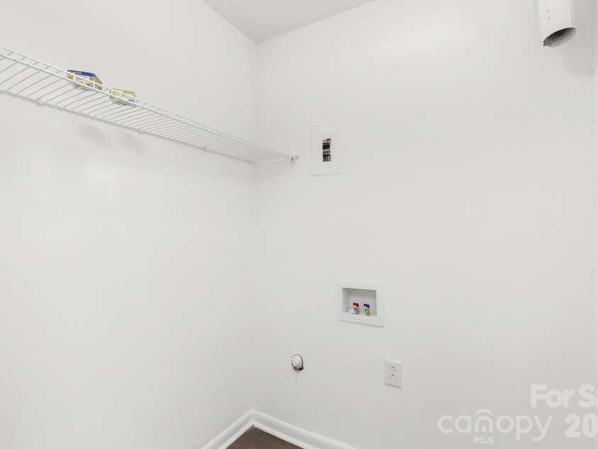 4601 Coronado Drive, Charlotte, NC 28212.  MLS# CAR4365207, YatesRealty ID 13896. 