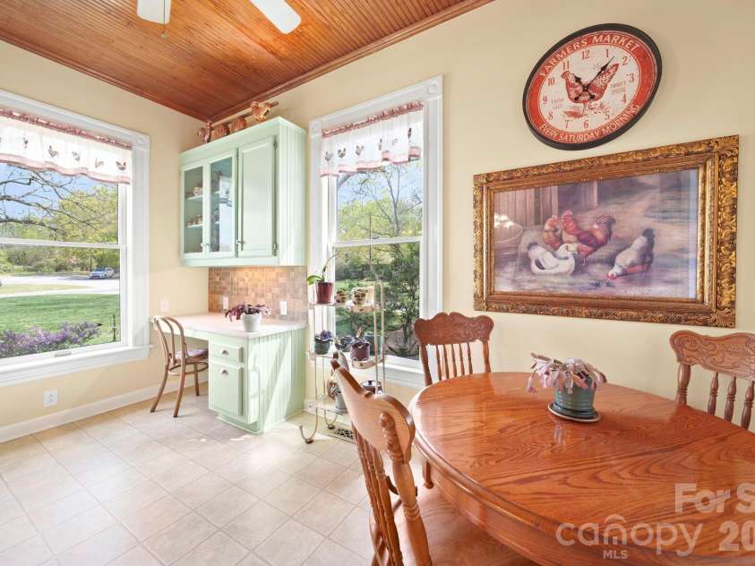 318 Elm Street, Marshville, NC 28103.  MLS# CAR4360640, YatesRealty ID 13897. Breakfast Area