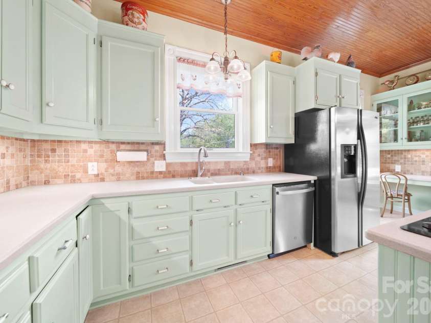 318 Elm Street, Marshville, NC 28103.  MLS# CAR4360640, YatesRealty ID 13897. Kitchen