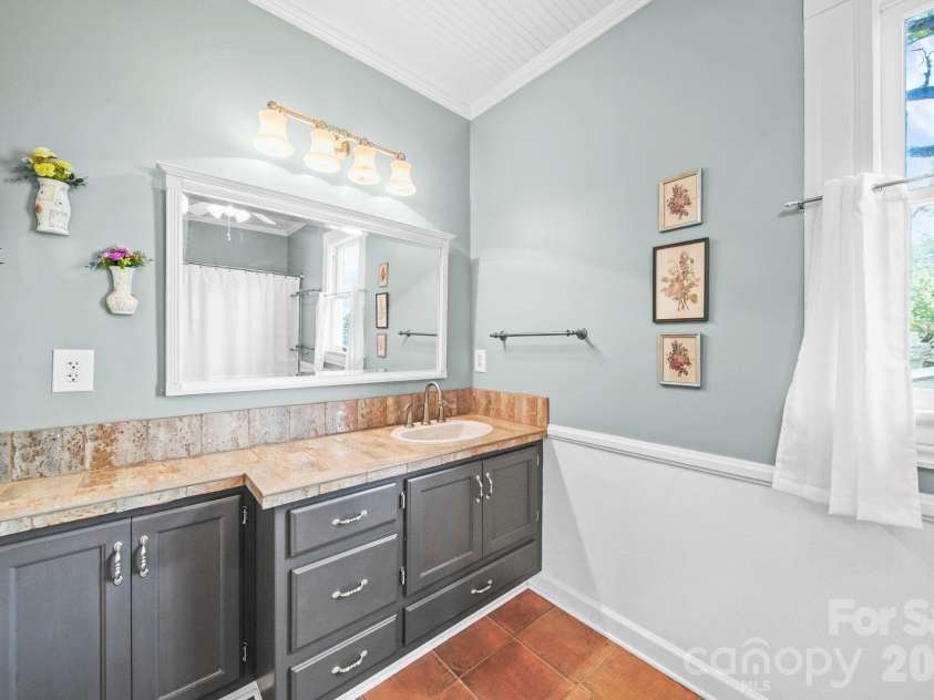 318 Elm Street, Marshville, NC 28103.  MLS# CAR4360640, YatesRealty ID 13897. Upper Bath