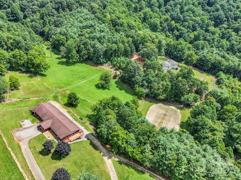 72 Bentwood Drive, Candler, NC 28715.  MLS# CAR4173355, YatesRealty ID 13897. 