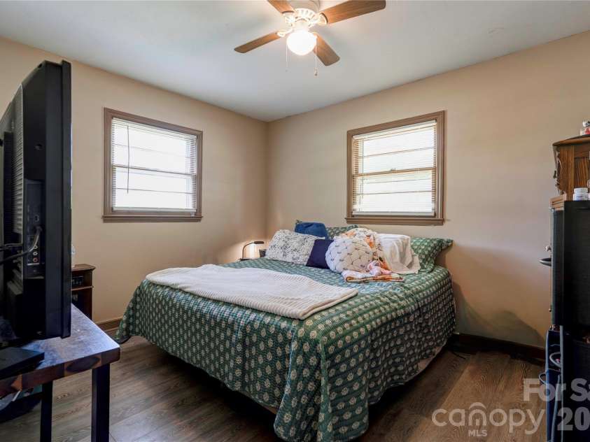 1202 Ridgemont Avenue, Shelby, NC 28150.  MLS# CAR4368310, YatesRealty ID 13898. Bedroom 1