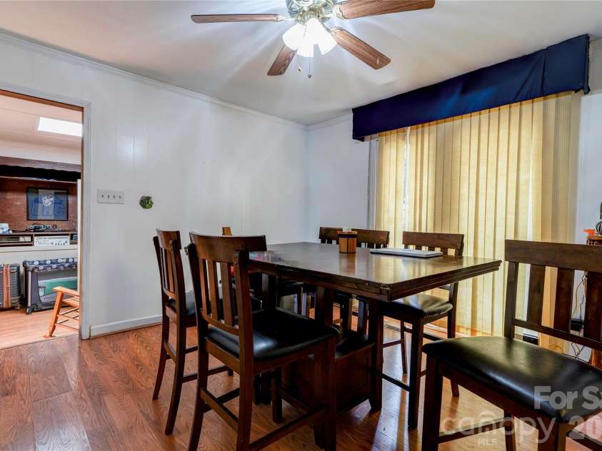 1202 Ridgemont Avenue, Shelby, NC 28150.  MLS# CAR4368310, YatesRealty ID 13898. Dining Room