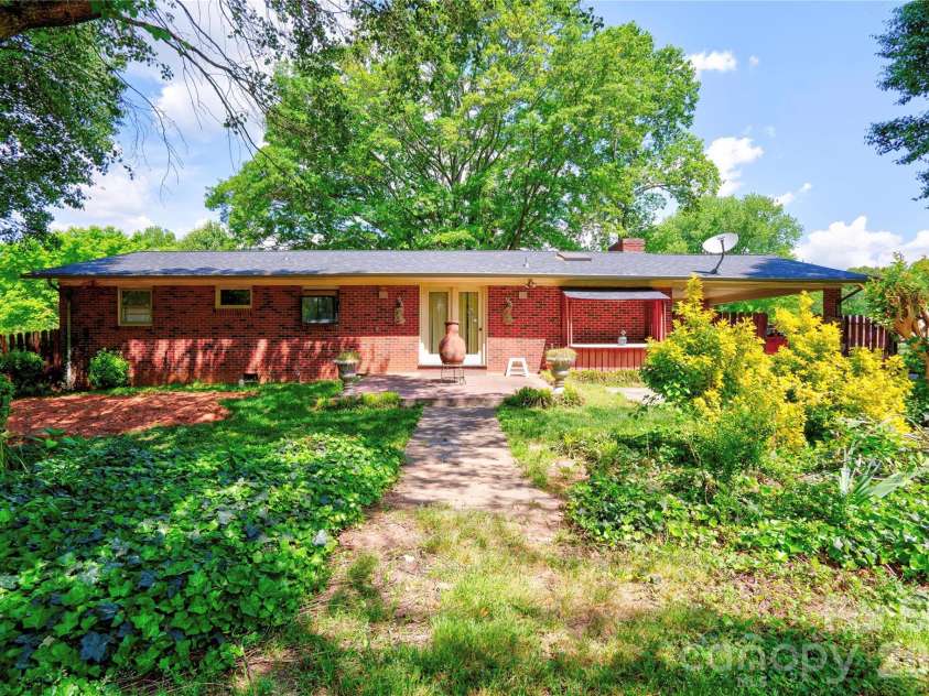 1202 Ridgemont Avenue, Shelby, NC 28150.  MLS# CAR4368310, YatesRealty ID 13898. Rear