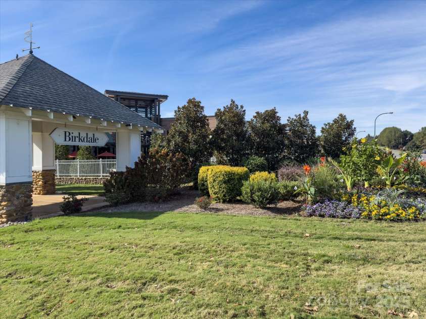18014 Pear Hawthorne Drive, Huntersville, NC 28078.  MLS# CAR4198859, YatesRealty ID 13899. 
