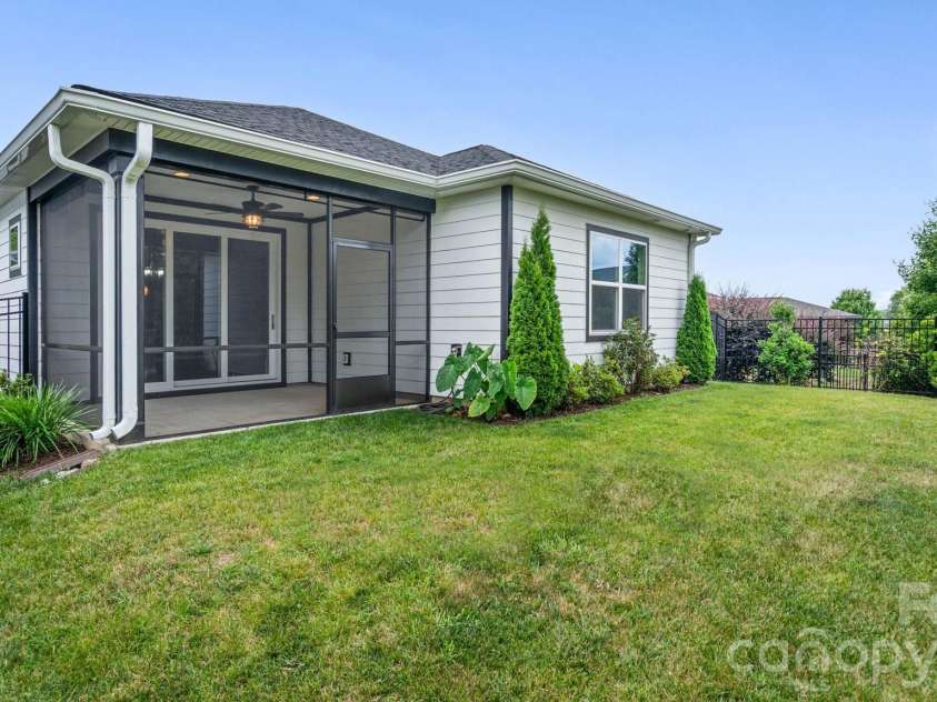 5129 Looking Glass Trail, Denver, NC 28037.  MLS# CAR4400633, YatesRealty ID 13899. 