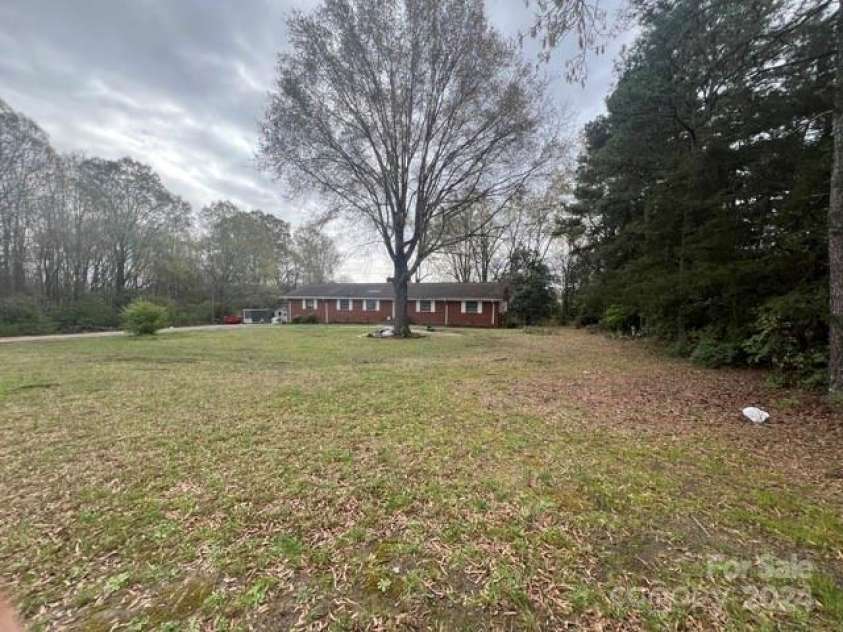 7014 Marshville Boulevard, Marshville, NC 28103.  MLS# CAR4122928, YatesRealty ID 1390. 