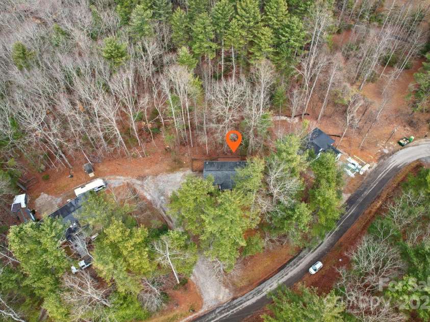 170 Elson Avenue, Hendersonville, NC 28739.  MLS# CAR4218963, YatesRealty ID 13900. 