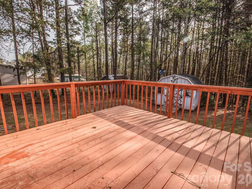 44082 Harper Hearne Road, New London, NC 28127.  MLS# CAR4362466, YatesRealty ID 13900. Deck