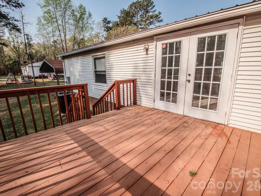 44082 Harper Hearne Road, New London, NC 28127.  MLS# CAR4362466, YatesRealty ID 13900. Deck