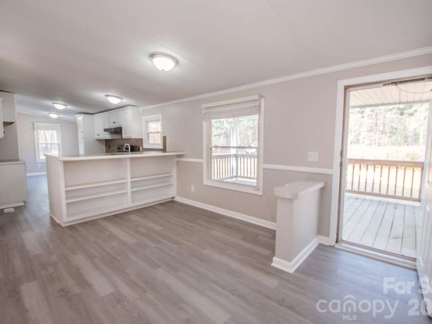 44082 Harper Hearne Road, New London, NC 28127.  MLS# CAR4362466, YatesRealty ID 13900. Dining area