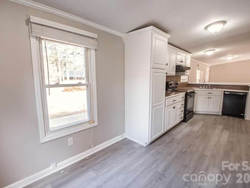 44082 Harper Hearne Road, New London, NC 28127.  MLS# CAR4362466, YatesRealty ID 13900. Kitchen