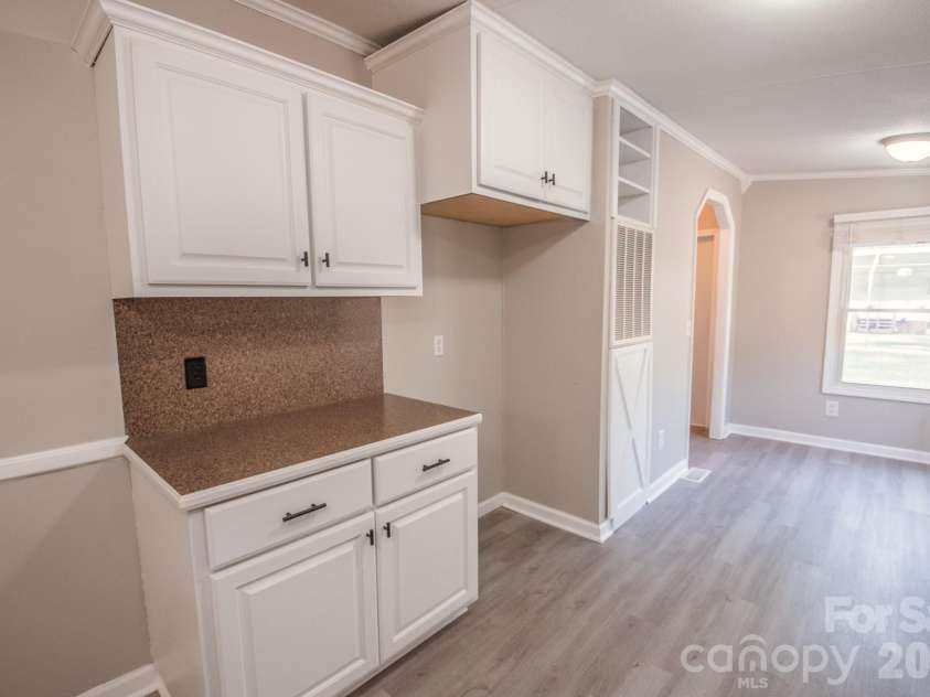 44082 Harper Hearne Road, New London, NC 28127.  MLS# CAR4362466, YatesRealty ID 13900. Kitchen