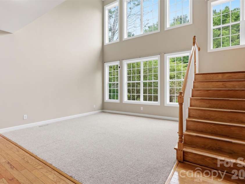 8526 Wren Creek Drive, Charlotte, NC 28269.  MLS# CAR4386065, YatesRealty ID 13901. 