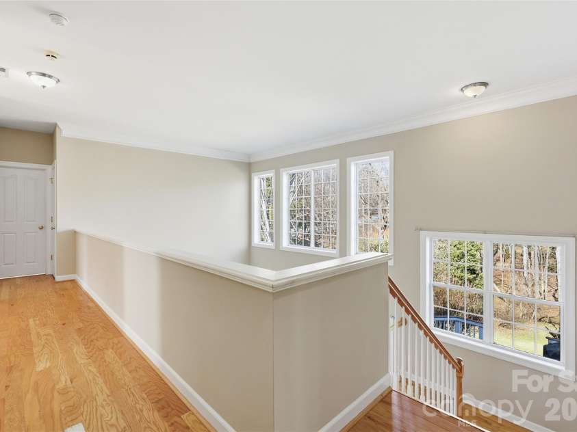 8526 Wren Creek Drive, Charlotte, NC 28269.  MLS# CAR4386065, YatesRealty ID 13901. 