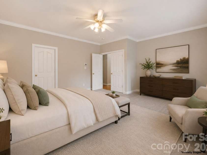 8526 Wren Creek Drive, Charlotte, NC 28269.  MLS# CAR4386065, YatesRealty ID 13901. 