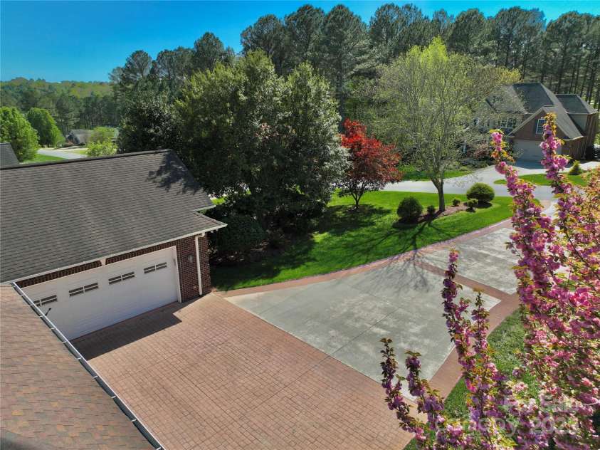 5342 Beacon Ridge Drive, Granite Falls, NC 28630.  MLS# CAR4254480, YatesRealty ID 13902. 