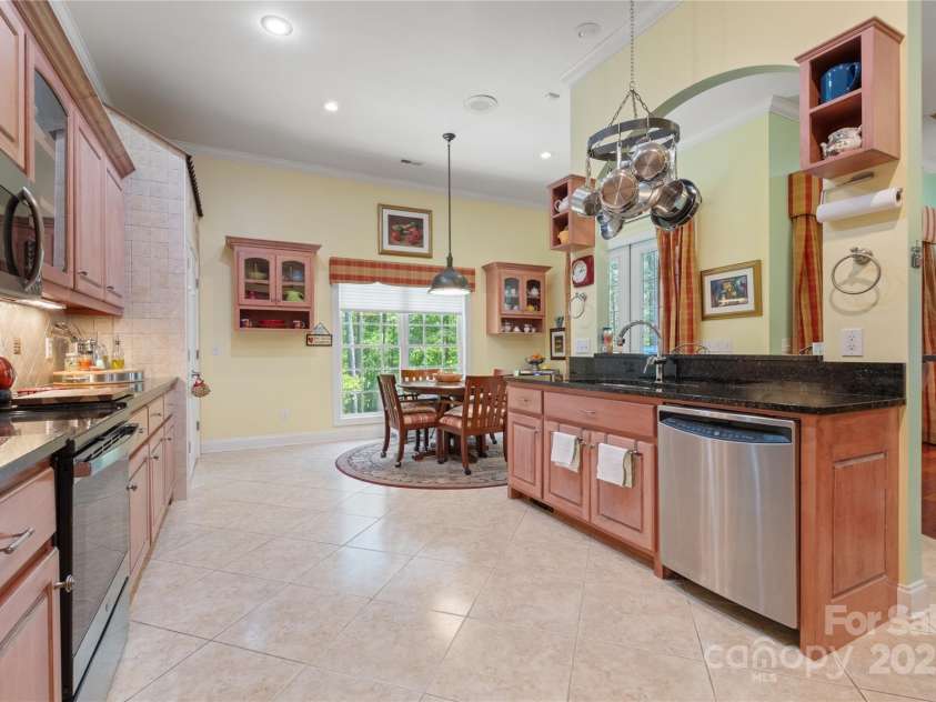 5342 Beacon Ridge Drive, Granite Falls, NC 28630.  MLS# CAR4254480, YatesRealty ID 13902. 