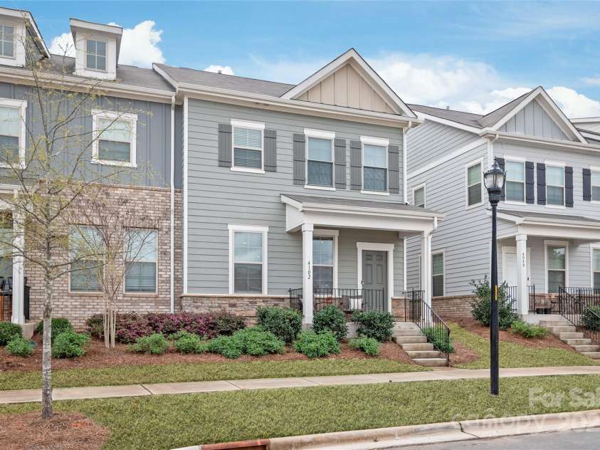 4102 Harmony Hills Drive, Matthews, NC 28104.  MLS# CAR4235594, YatesRealty ID 13904. 