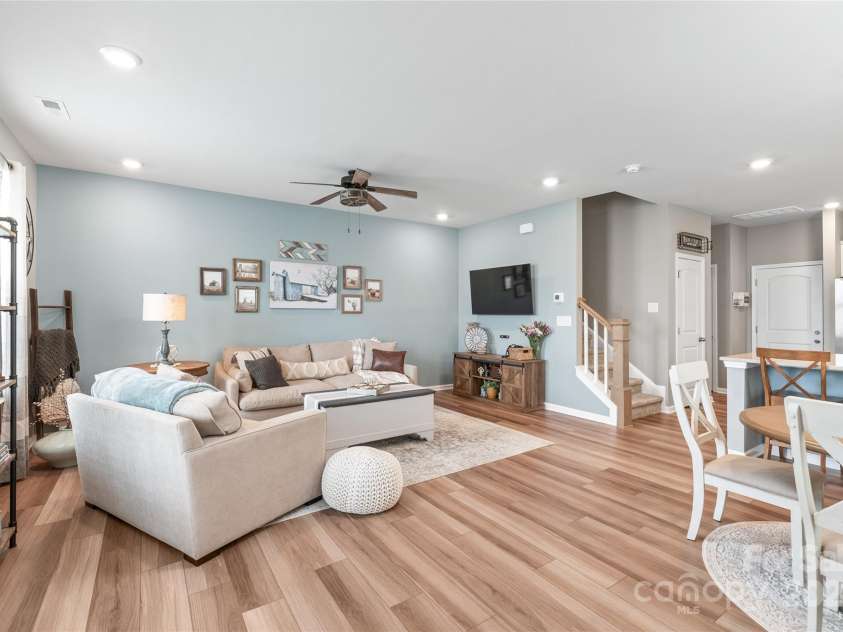 4102 Harmony Hills Drive, Matthews, NC 28104.  MLS# CAR4235594, YatesRealty ID 13904. 