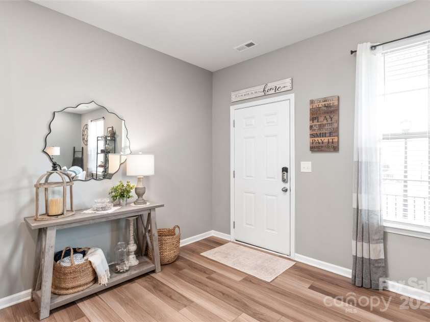 4102 Harmony Hills Drive, Matthews, NC 28104.  MLS# CAR4235594, YatesRealty ID 13904. 