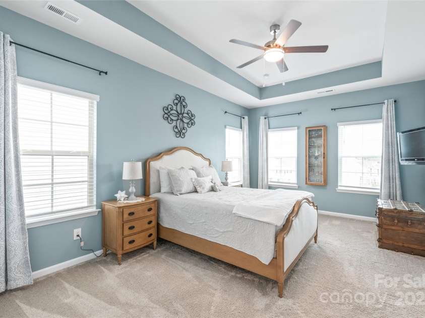 4102 Harmony Hills Drive, Matthews, NC 28104.  MLS# CAR4235594, YatesRealty ID 13904. 
