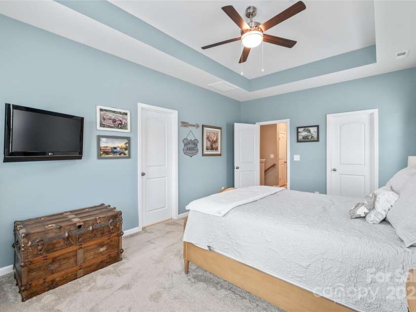 4102 Harmony Hills Drive, Matthews, NC 28104.  MLS# CAR4235594, YatesRealty ID 13904. 