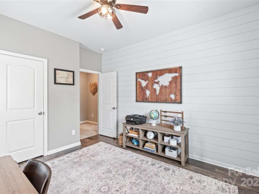 4102 Harmony Hills Drive, Matthews, NC 28104.  MLS# CAR4235594, YatesRealty ID 13904. 