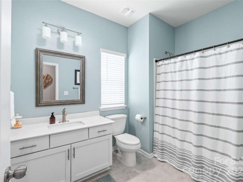 4102 Harmony Hills Drive, Matthews, NC 28104.  MLS# CAR4235594, YatesRealty ID 13904. 