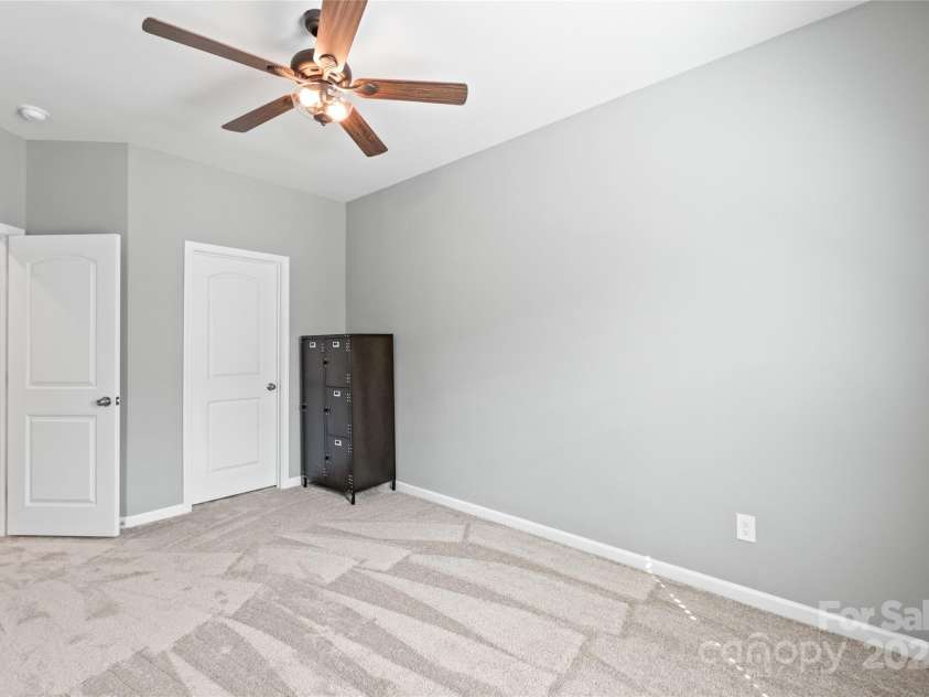 4102 Harmony Hills Drive, Matthews, NC 28104.  MLS# CAR4235594, YatesRealty ID 13904. 