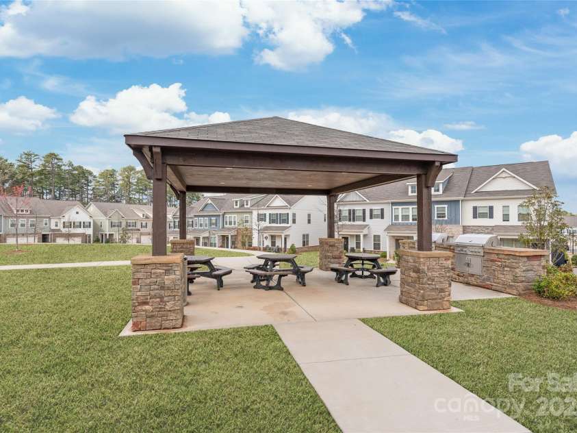 4102 Harmony Hills Drive, Matthews, NC 28104.  MLS# CAR4235594, YatesRealty ID 13904. 