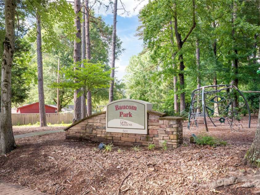 4102 Harmony Hills Drive, Matthews, NC 28104.  MLS# CAR4235594, YatesRealty ID 13904. 