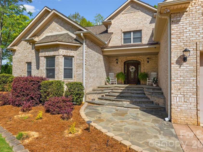 5971 Johnson Road, Clover, SC 29710.  MLS# CAR4368739, YatesRealty ID 13904. Full Brick