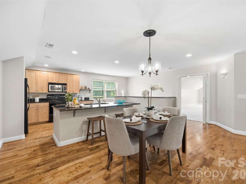5971 Johnson Road, Clover, SC 29710.  MLS# CAR4368739, YatesRealty ID 13904. Full size upper kitchen