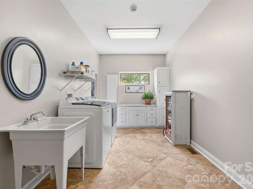 5971 Johnson Road, Clover, SC 29710.  MLS# CAR4368739, YatesRealty ID 13904. Laundry/ mud room/ storage 